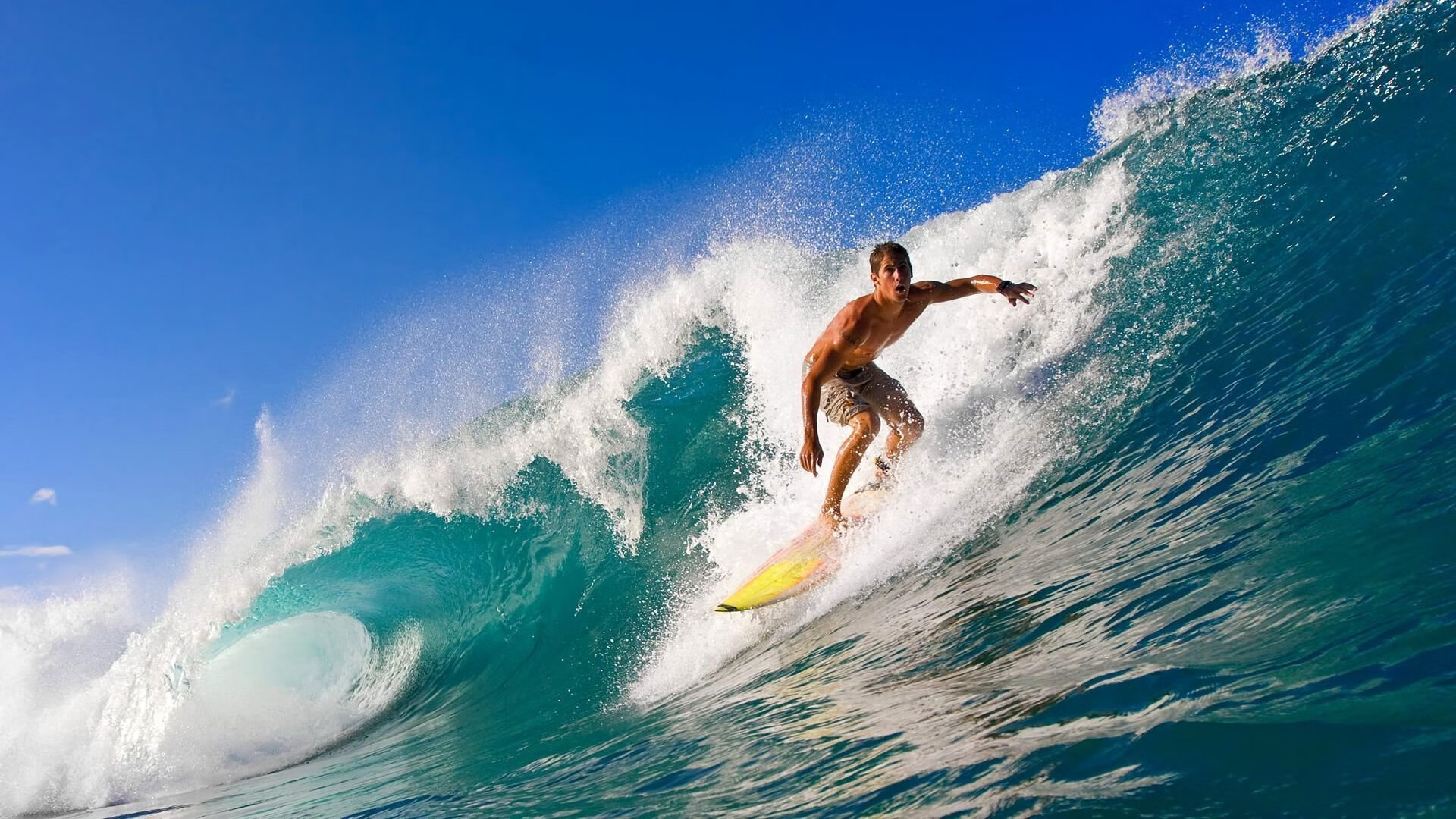 “足球+旅游+文化”融合新产业生态在多地落地，行业持续繁荣